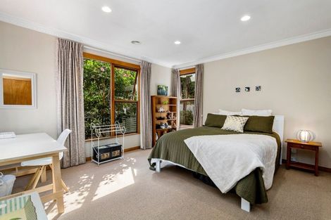 Photo of property in 10 Golf Road, Heretaunga, Upper Hutt, 5018