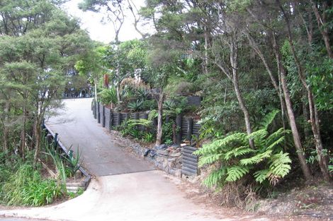 Photo of property in 112 Wood Bay Road, Titirangi, Auckland, 0604