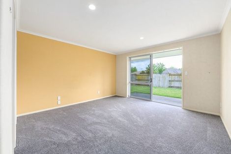Photo of property in 19 Innswood Place, Rototuna North, Hamilton, 3210