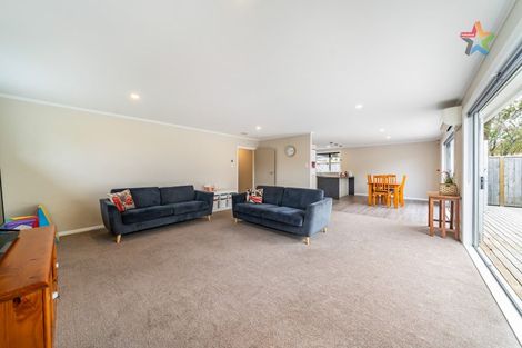 Photo of property in 51 Bristol Square, Hutt Central, Lower Hutt, 5010