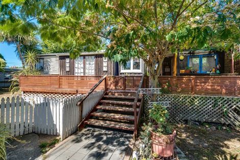 Photo of property in 1/422 Main North Road, Bay View, Napier, 4104