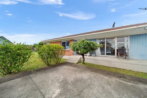 Photo of property in 15 Penderford Place, Mangere East, Auckland, 2024