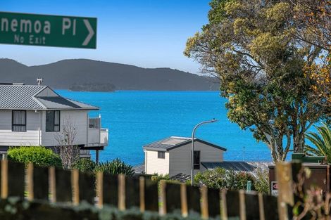 Photo of property in 1 Hinemoa Place, Snells Beach, 0920