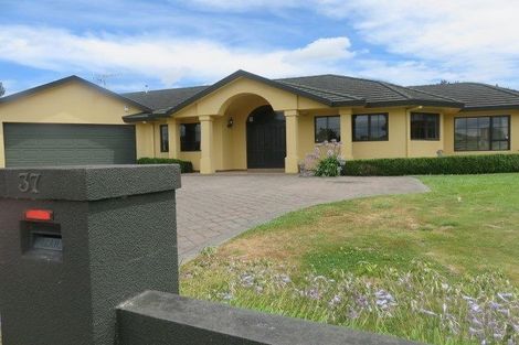 Photo of property in 37 Keswick Crescent, Huntington, Hamilton, 3210
