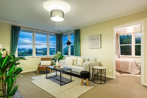 Photo of property in 44 Downes Street, Titahi Bay, Porirua, 5022