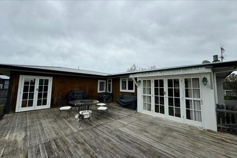 Photo of property in 15 Awarua Crescent, Havelock North, 4130