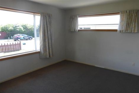 Photo of property in 6 Penwood Street, Russley, Christchurch, 8042