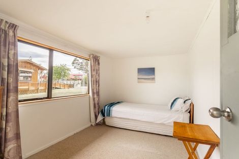 Photo of property in 10 Glencairn Road, Twizel, 7901