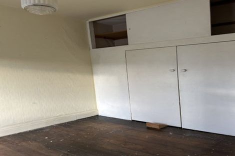 Photo of property in 68 Oriental Parade, Oriental Bay, Wellington, 6011