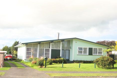 Photo of property in 3 Minton Place, Manurewa, Auckland, 2102