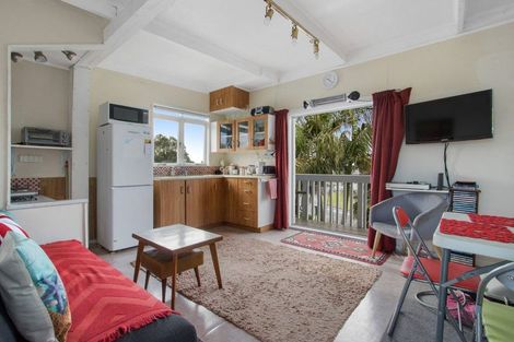 Photo of property in 54 Athenree Road, Athenree, Katikati, 3177