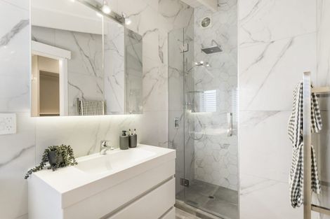 Photo of property in 39 Doment Crescent, Orewa, 0931