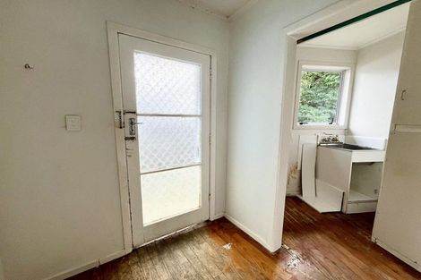 Photo of property in 25 Lendic Avenue, Henderson, Auckland, 0612