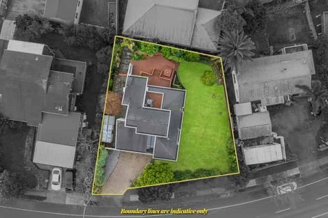 Photo of property in 18 Marina View Drive, West Harbour, Auckland, 0618