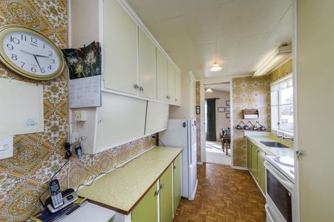 Photo of property in 8 Walker Crescent, Bulls, 4818