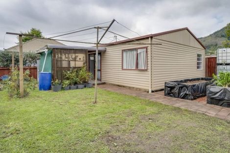 Photo of property in 4 Tukuka Street, Nelson South, Nelson, 7010