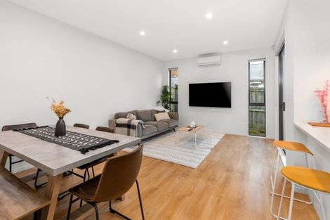 Photo of property in 4b Halberg Street, Glenfield, Auckland, 0629