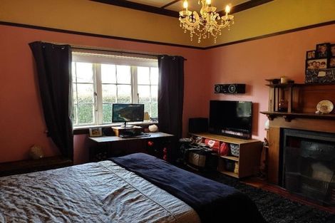 Photo of property in 21 Egmont Street, Patea, 4520