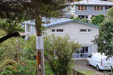 Photo of property in 11 Kiriwai Road, Paremata, Porirua, 5024