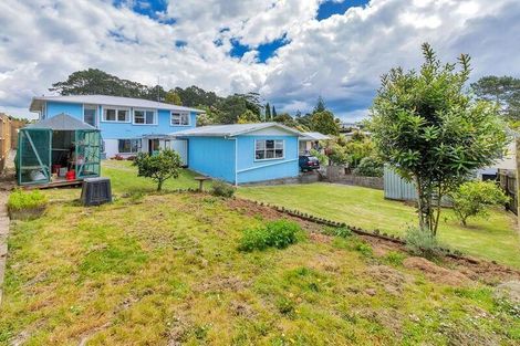 Photo of property in 19 Glendene Avenue, Glendene, Auckland, 0602