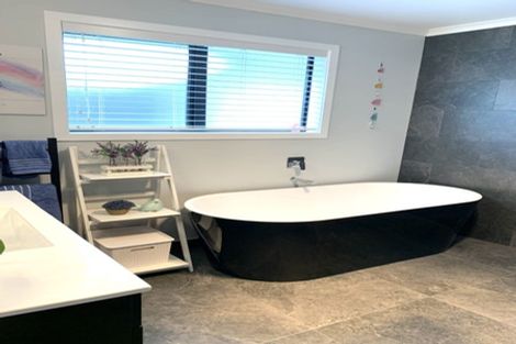 Photo of property in 4 Mary Place, Pyes Pa, Tauranga, 3112