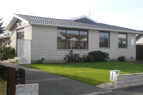 Photo of property in 1/10 Montclare Avenue, Ilam, Christchurch, 8041