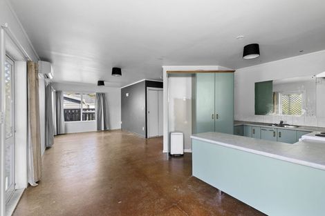 Photo of property in 4/5 Westminster Road, Wainuiomata, Lower Hutt, 5014