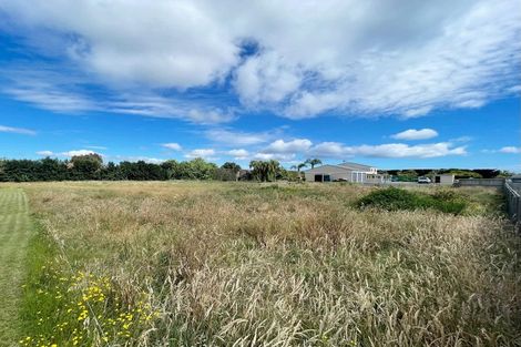 Photo of property in 104 Tara Road, Papamoa Beach, Papamoa, 3187