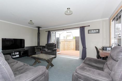 Photo of property in 6 Sole Avenue, Bell Block, New Plymouth, 4312