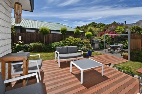 Photo of property in 34 Lowry Avenue, Redwood, Christchurch, 8051