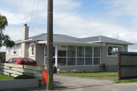 Photo of property in 1 Barry Lane, Ferndale, New Plymouth, 4310
