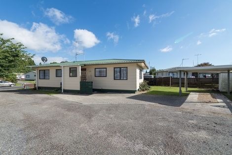 Photo of property in 52a Aquarius Drive, Kawaha Point, Rotorua, 3010