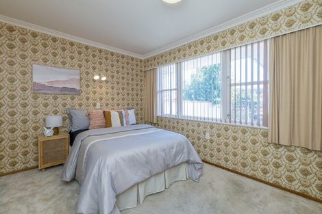 Photo of property in 611 Queen Street East, Levin, 5510