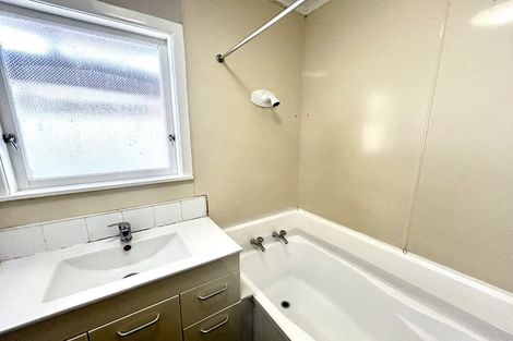 Photo of property in 65a Robinson Avenue, Holdens Bay, Rotorua, 3010