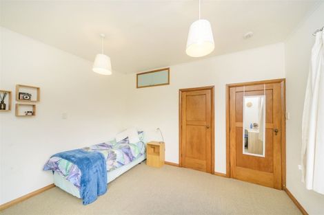 Photo of property in 11 Park Road, West End, Palmerston North, 4412