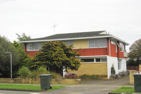 Photo of property in 355 Oxford Street, Levin, 5510