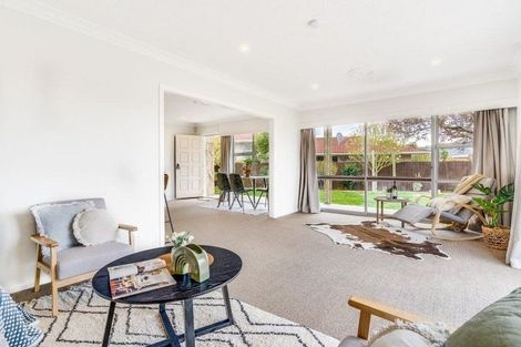 Photo of property in 48 Kent Lodge Avenue, Avonhead, Christchurch, 8042