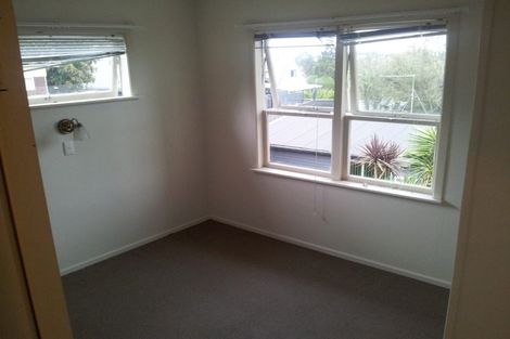 Photo of property in 7 Kia Ora Road, Beach Haven, Auckland, 0626