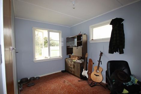 Photo of property in 22 Stanners Street, Eltham, 4322