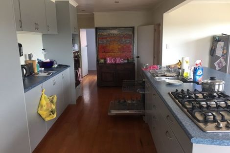 Photo of property in 2 Finchley Road, Torbay, Auckland, 0632