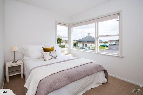Photo of property in 1/40 Rosebank Road, Avondale, Auckland, 1026