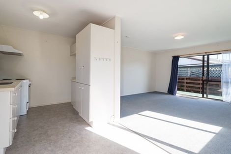 Photo of property in 52a Aquarius Drive, Kawaha Point, Rotorua, 3010