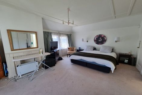 Photo of property in 19 Fitzherbert Terrace, Thorndon, Wellington, 6011