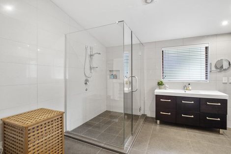 Photo of property in 145 Upper Harbour Drive, Greenhithe, Auckland, 0632