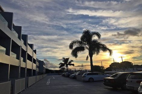 Photo of property in 106/3 Morningside Drive, Morningside, Auckland, 1025