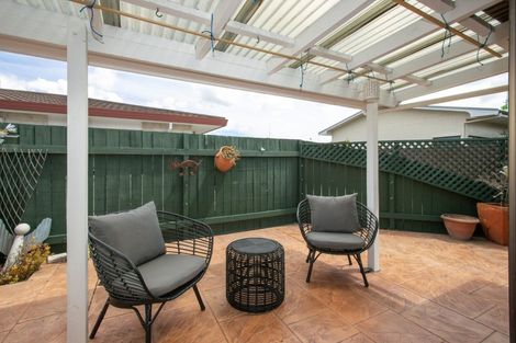 Photo of property in 1/52 Avondale Road, Taradale, Napier, 4112