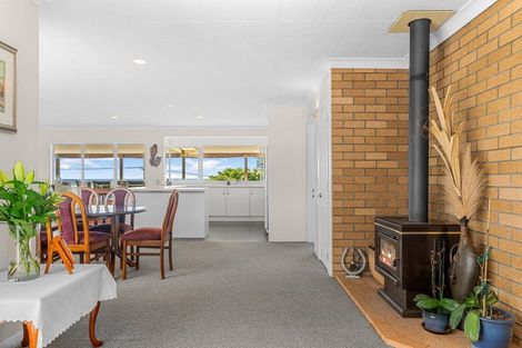 Photo of property in 34 Cheviot Street, Mangawhai Heads, Mangawhai, 0505