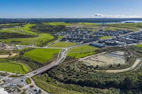 Photo of property in 109 Te Oneroa Way, Long Bay, Auckland, 0630