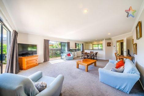 Photo of property in 1a Peel Place, Wainuiomata, Lower Hutt, 5014