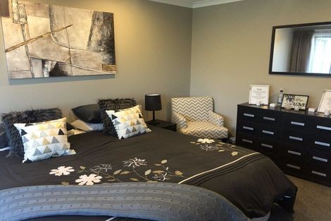 Photo of property in 64 Watkins Drive, Rangiora, 7400